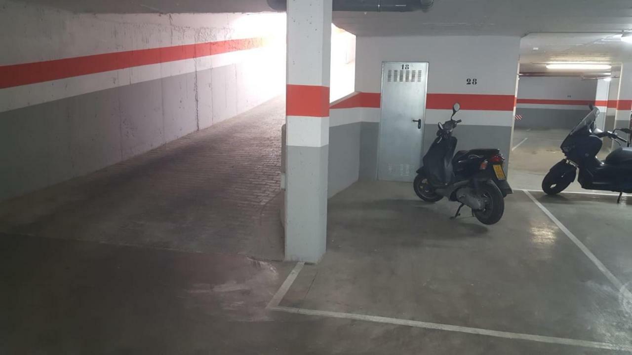Murallas De Sevilla Apartamento Con Garaje 4 Pax Sevilha Exterior foto