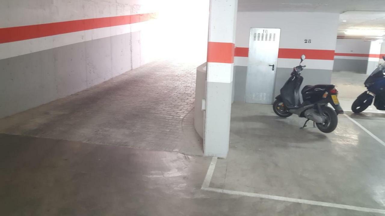 Murallas De Sevilla Apartamento Con Garaje 4 Pax Sevilha Exterior foto