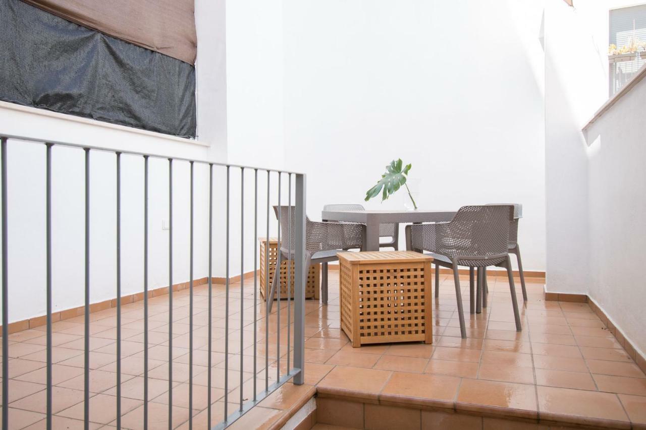 Murallas De Sevilla Apartamento Con Garaje 4 Pax Sevilha Exterior foto