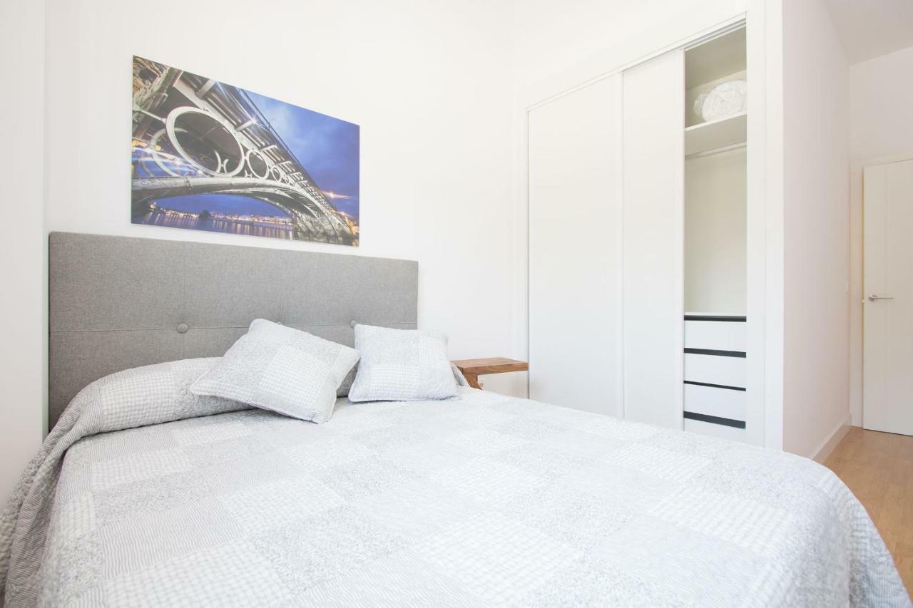Murallas De Sevilla Apartamento Con Garaje 4 Pax Sevilha Exterior foto