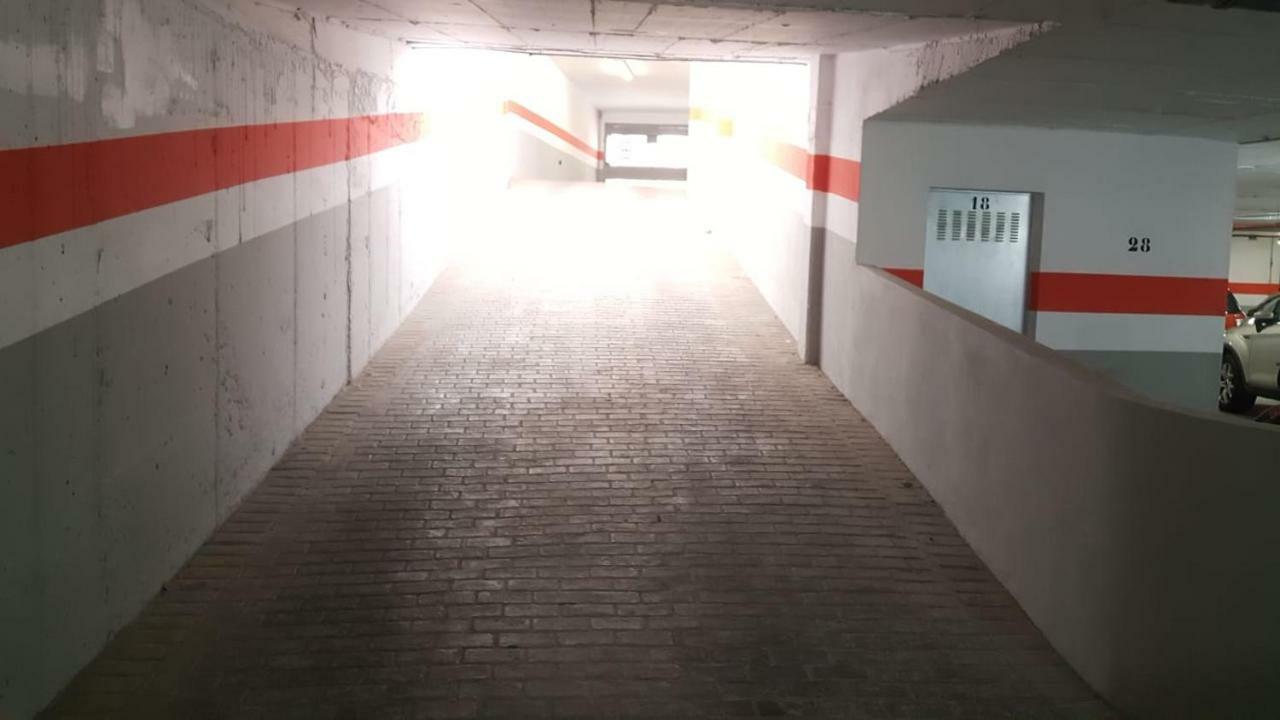 Murallas De Sevilla Apartamento Con Garaje 4 Pax Sevilha Exterior foto